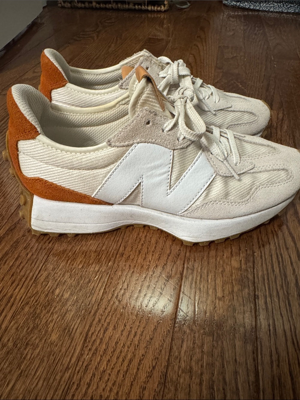 New Balance Womenโs 327 Cream Sneakers with Rust Heel Accent